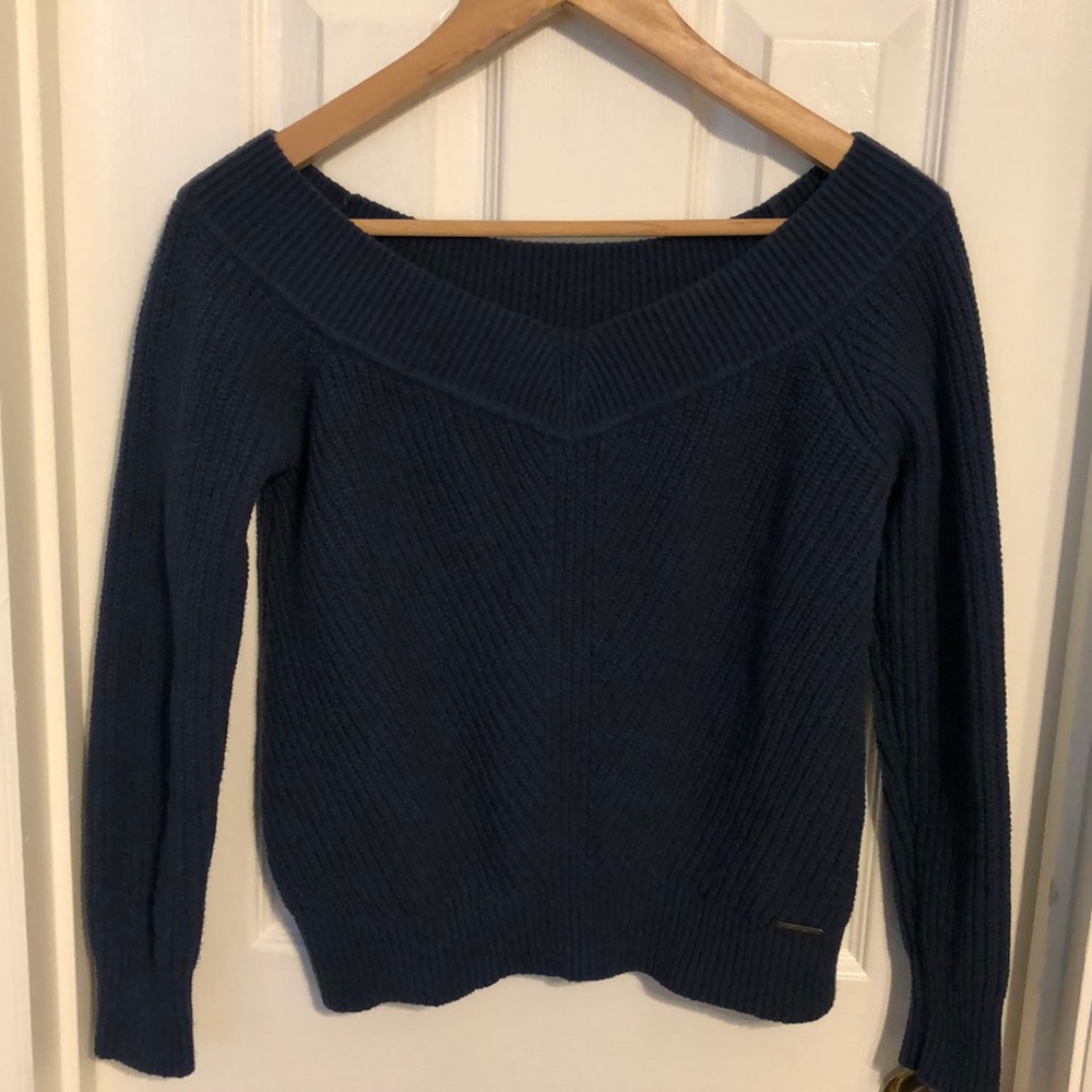 Abercrombie & Finch boat neck cropped sweater